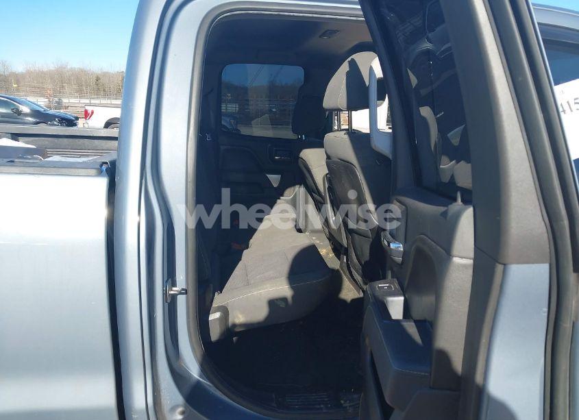 Photo 8 of 2015 Chevrolet Silverado K1500 LT (VIN 1GCVKREH5FZ267593)