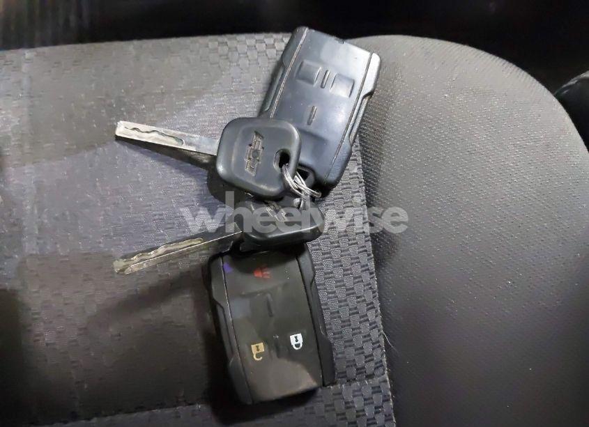 Photo 11 of 2015 Chevrolet Silverado 1500 1LT (VIN 1GCVKREH5FZ271451)