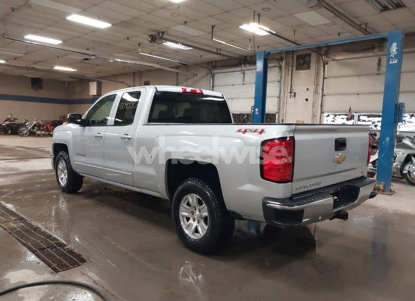 Photo 3 of 2015 Chevrolet Silverado 1500 1LT (VIN 1GCVKREH5FZ271451)