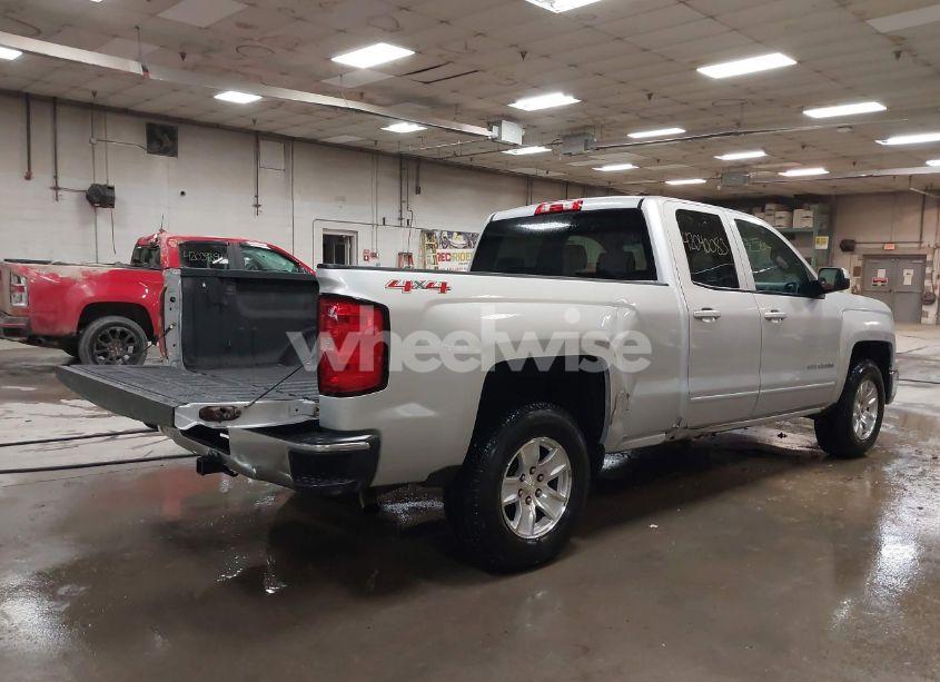 Photo 4 of 2015 Chevrolet Silverado 1500 1LT (VIN 1GCVKREH5FZ271451)
