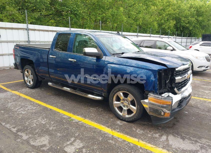 2016 Chevrolet Silverado 1500 LT (VIN 1GCVKREH5GZ124516) main photo