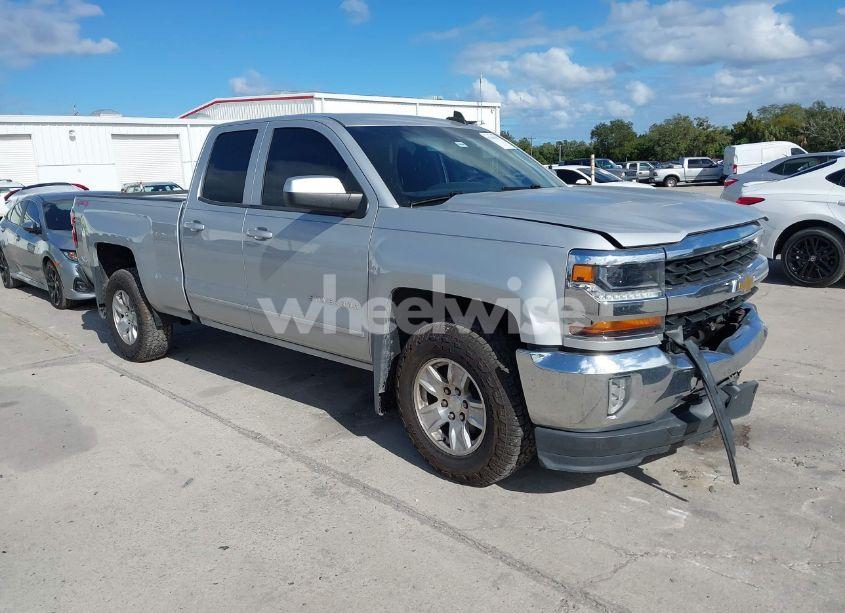 2016 Chevrolet Silverado 1500 1LT (VIN 1GCVKREH5GZ366769) main photo