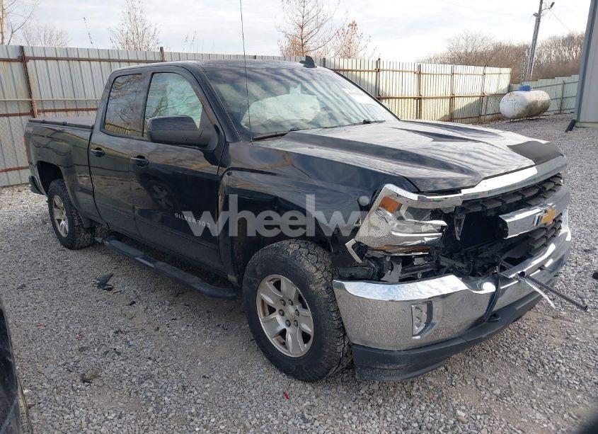 2017 Chevrolet Silverado 1500 1LT (VIN 1GCVKREH5HZ363551) main photo