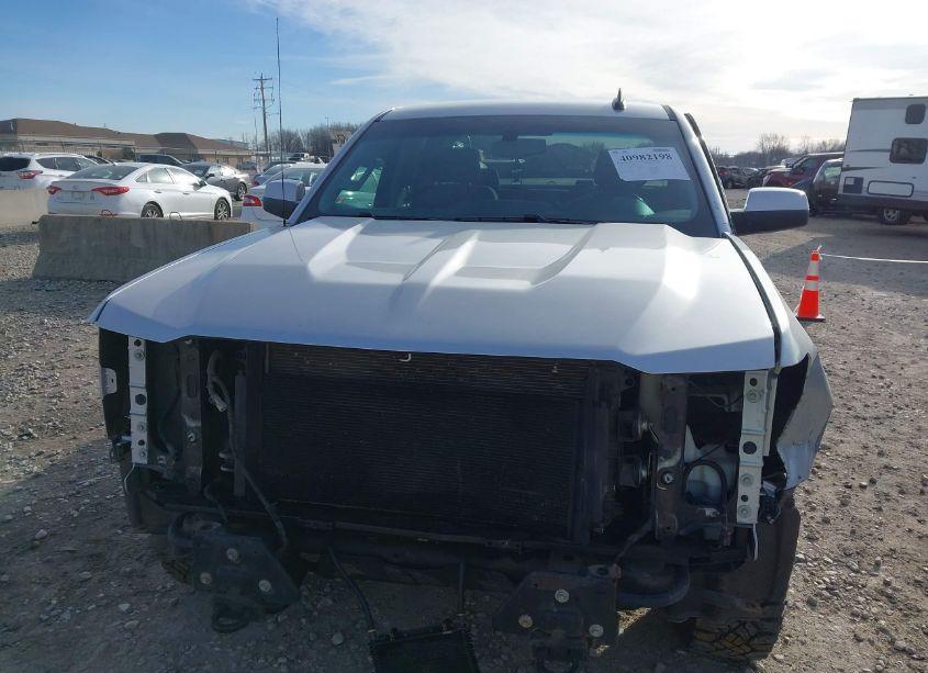 Photo 12 of 2018 Chevrolet Silverado 1500 1LT (VIN 1GCVKREH5JZ312038)