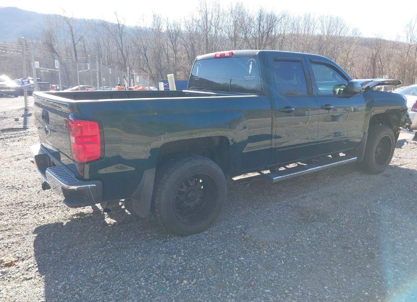 Photo 4 of 2015 Chevrolet Silverado 1500 1LT (VIN 1GCVKREH6FZ162190)