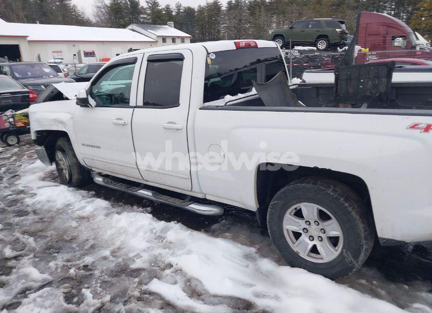 Photo 14 of 2015 Chevrolet Silverado 1500 1LT (VIN 1GCVKREH6FZ190586)