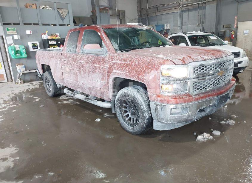 2015 Chevrolet Silverado 1500 1LT (VIN 1GCVKREH6FZ190863) main photo