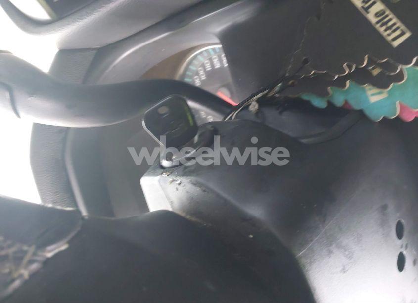 Photo 11 of 2015 Chevrolet Silverado 1500 1LT (VIN 1GCVKREH6FZ284239)