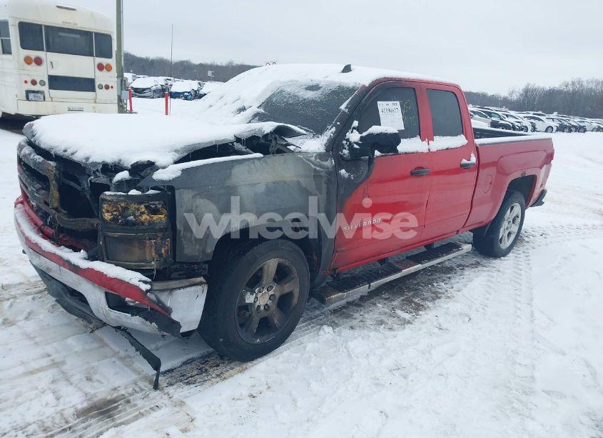 Photo 2 of 2015 Chevrolet Silverado 1500 1LT (VIN 1GCVKREH6FZ284239)