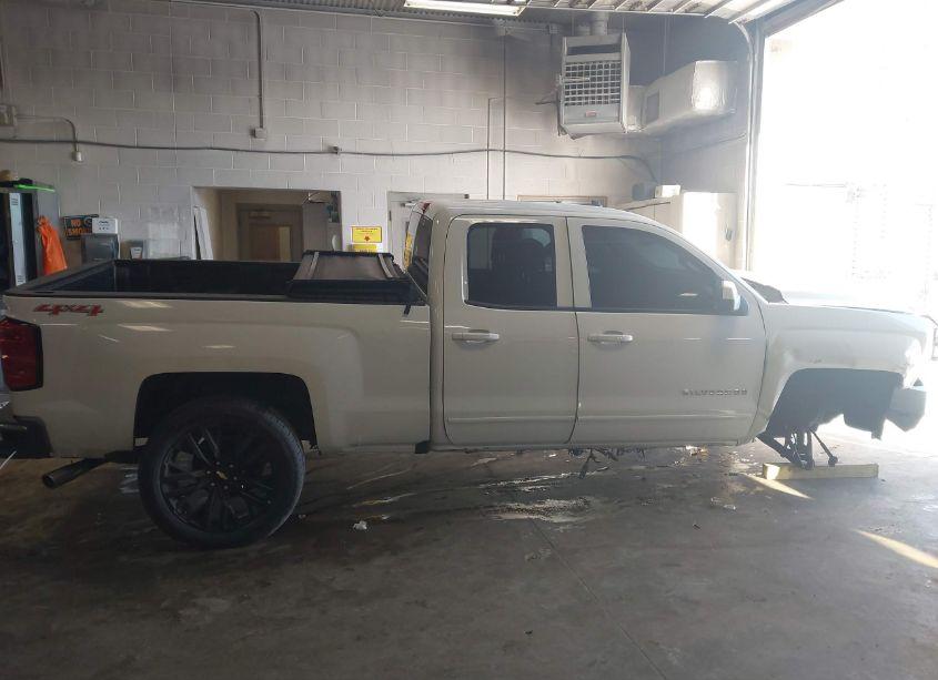 Photo 14 of 2016 Chevrolet Silverado 1500 1LT (VIN 1GCVKREH6GZ111631)