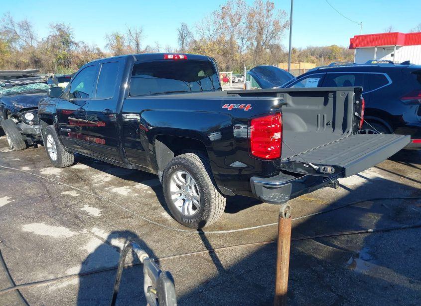 Photo 3 of 2016 Chevrolet Silverado 1500 1LT (VIN 1GCVKREH6GZ114089)
