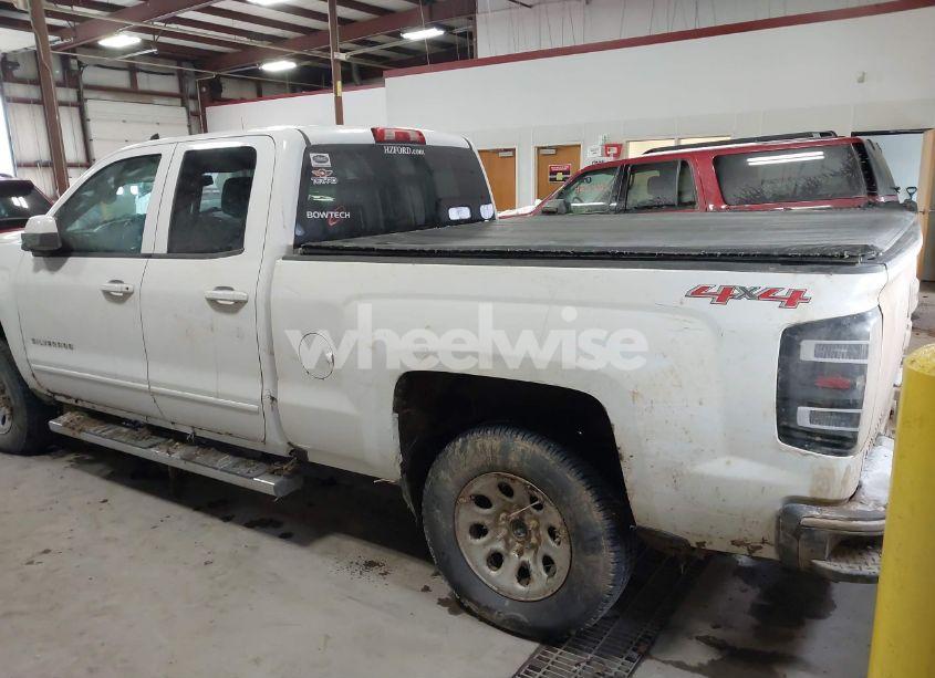 Photo 3 of 2016 Chevrolet Silverado 1500 1LT (VIN 1GCVKREH6GZ231896)