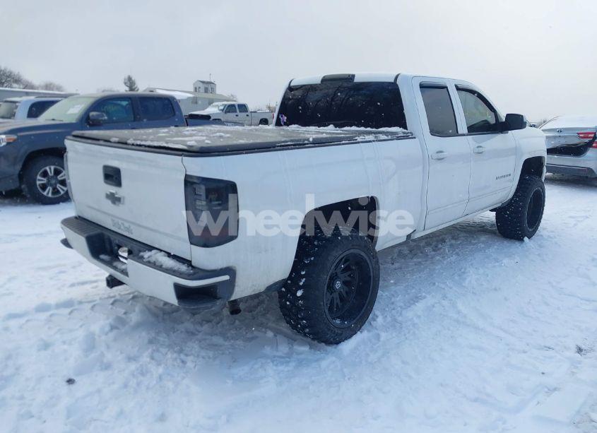 Photo 4 of 2016 Chevrolet Silverado 1500 2LT (VIN 1GCVKREH6GZ282833)