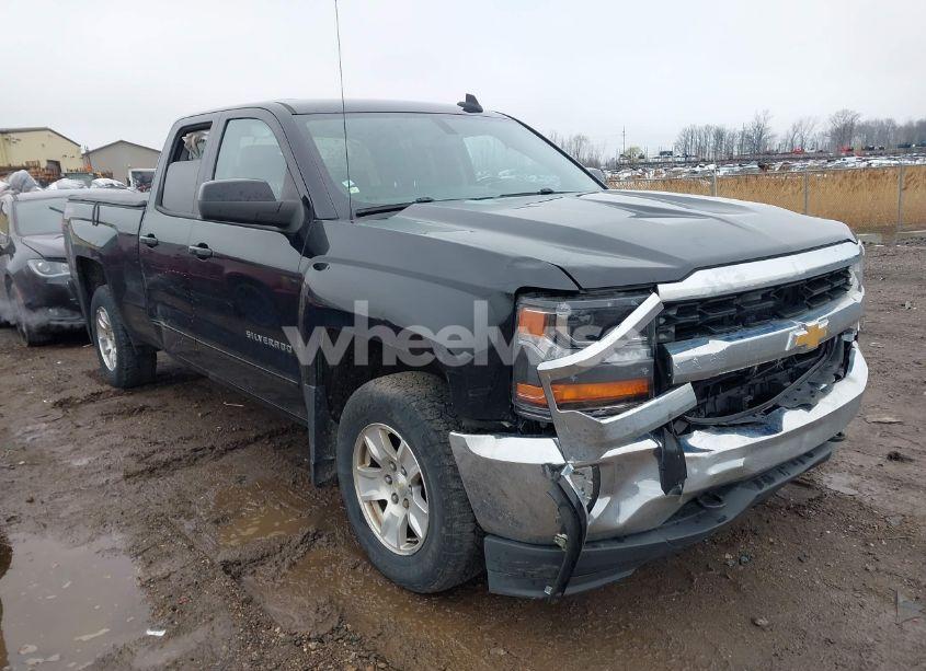2017 Chevrolet Silverado 1500 1LT (VIN 1GCVKREH6HZ140208) main photo