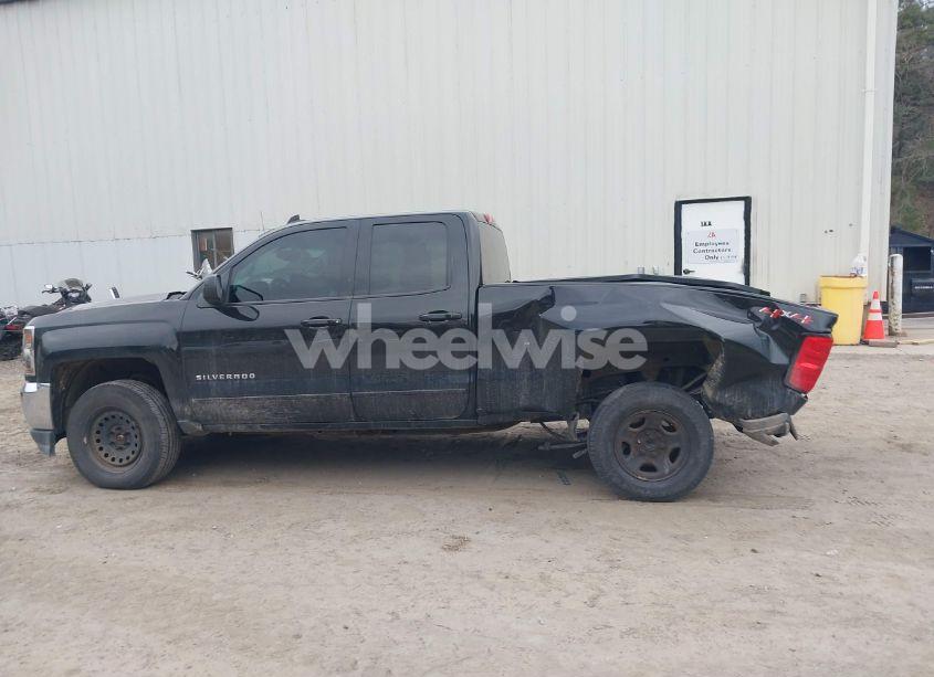 Photo 14 of 2018 Chevrolet Silverado 1500 1LT (VIN 1GCVKREH6JZ189821)