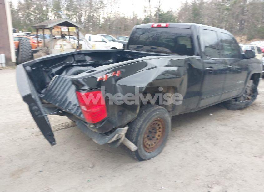 Photo 4 of 2018 Chevrolet Silverado 1500 1LT (VIN 1GCVKREH6JZ189821)