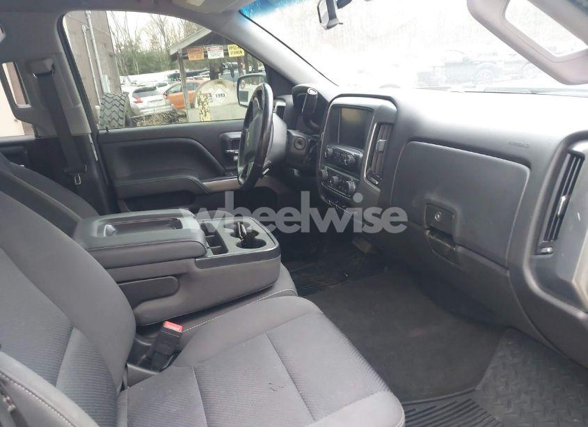 Photo 5 of 2018 Chevrolet Silverado 1500 1LT (VIN 1GCVKREH6JZ189821)