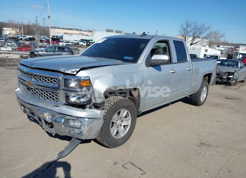 Photo 2 of 2015 Chevrolet Silverado 1500 1LT (VIN 1GCVKREH7FZ225944)