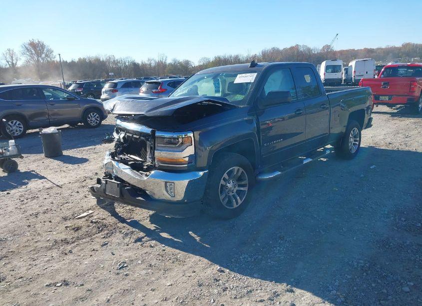 Photo 2 of 2016 Chevrolet Silverado 1500 1LT (VIN 1GCVKREH7GZ319307)