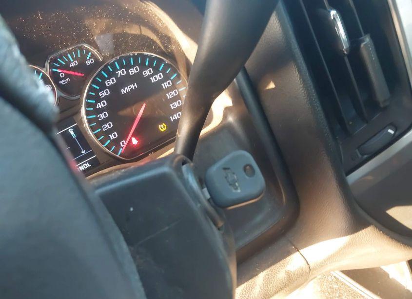 Photo 11 of 2018 Chevrolet Silverado 1500 1LT (VIN 1GCVKREH7JZ172977)