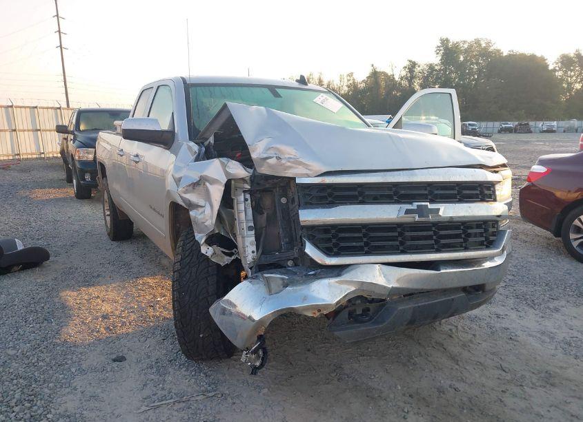 Photo 6 of 2018 Chevrolet Silverado 1500 1LT (VIN 1GCVKREH7JZ172977)