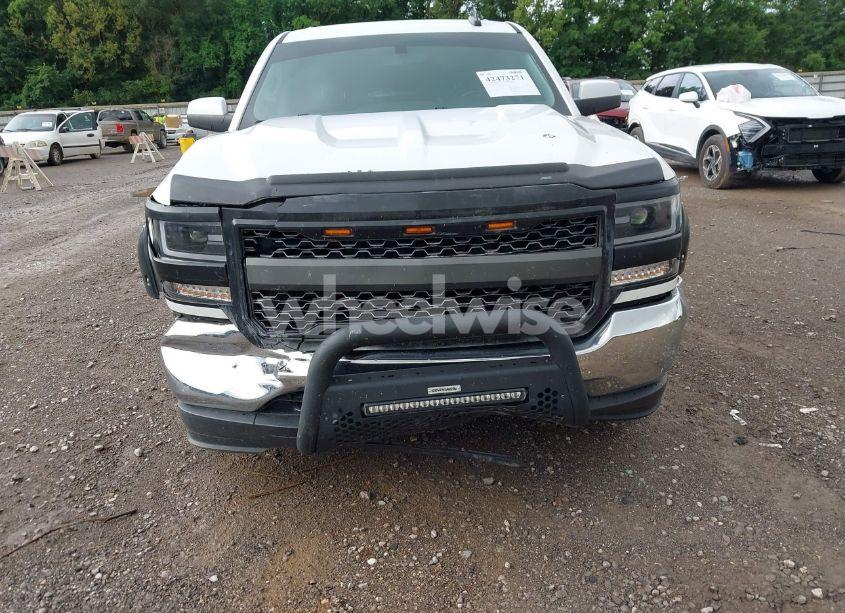 Photo 12 of 2018 Chevrolet Silverado 1500 1LT (VIN 1GCVKREH7JZ272223)