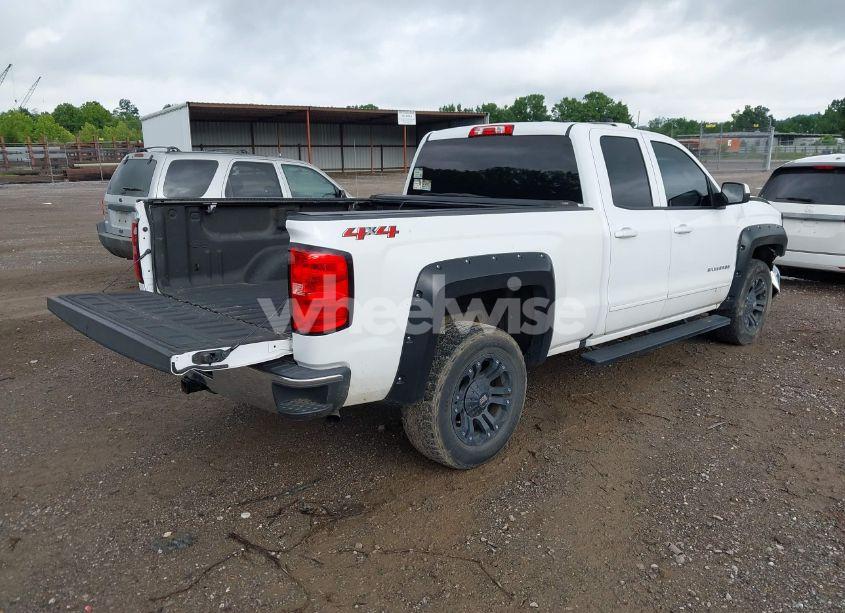 Photo 4 of 2018 Chevrolet Silverado 1500 1LT (VIN 1GCVKREH7JZ272223)