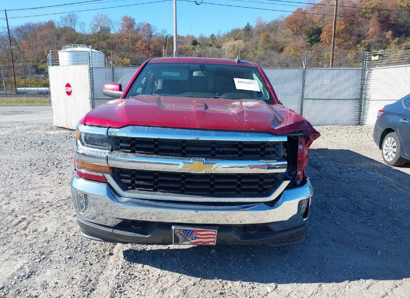 Photo 12 of 2018 Chevrolet Silverado 1500 1LT (VIN 1GCVKREH7JZ331870)