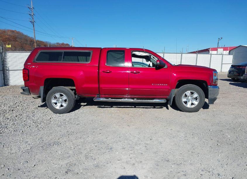 Photo 13 of 2018 Chevrolet Silverado 1500 1LT (VIN 1GCVKREH7JZ331870)