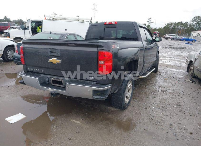 Photo 4 of 2015 Chevrolet Silverado 1500 2LT (VIN 1GCVKREH8FZ169402)