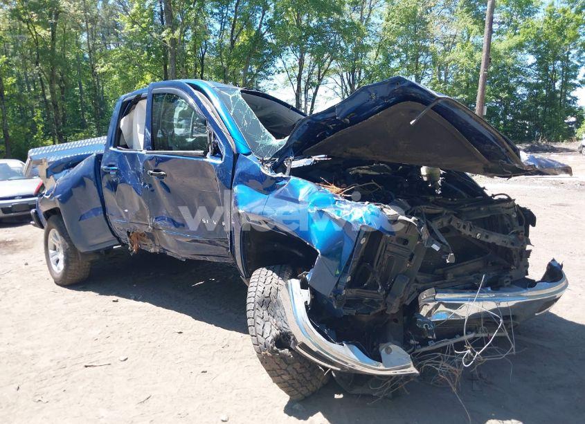 2015 Chevrolet Silverado 1500 2LT (VIN 1GCVKREH8FZ424274) main photo