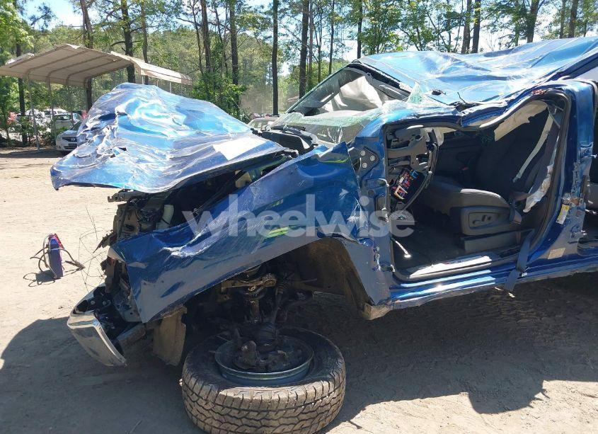 Photo 6 of 2015 Chevrolet Silverado 1500 2LT (VIN 1GCVKREH8FZ424274)