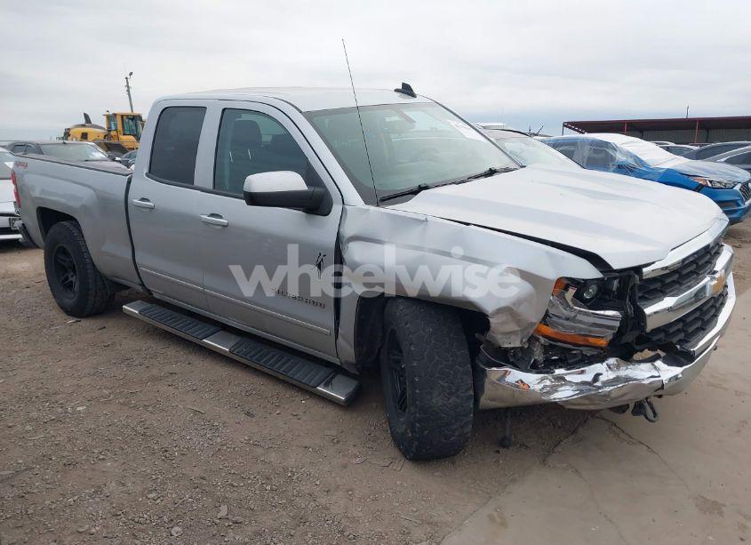 2018 Chevrolet Silverado 1500 1LT (VIN 1GCVKREH8JZ267659) main photo