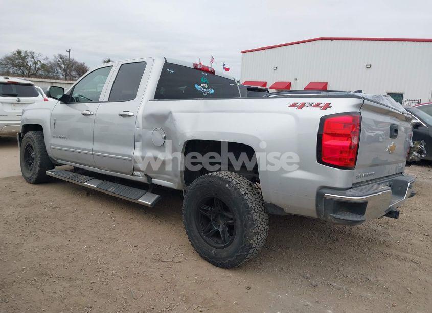 Photo 3 of 2018 Chevrolet Silverado 1500 1LT (VIN 1GCVKREH8JZ267659)