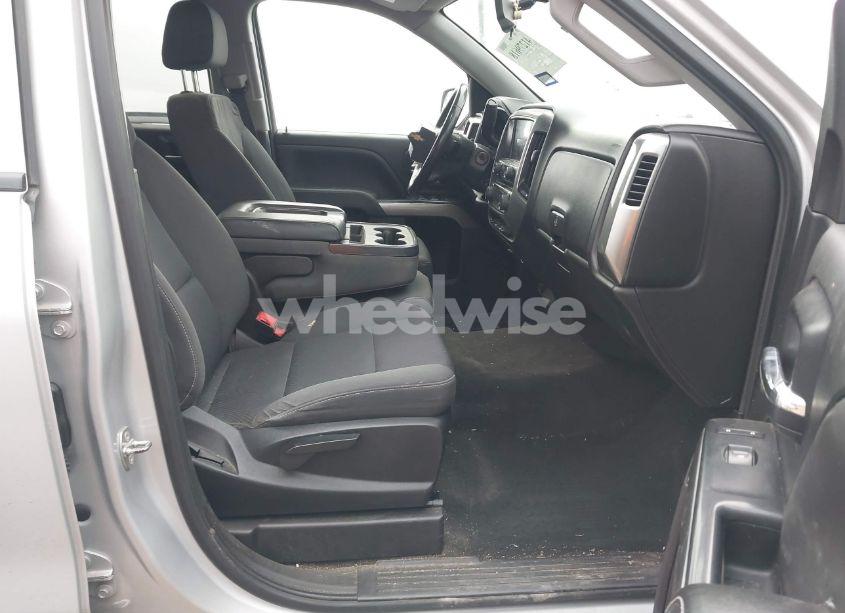 Photo 5 of 2018 Chevrolet Silverado 1500 1LT (VIN 1GCVKREH8JZ267659)