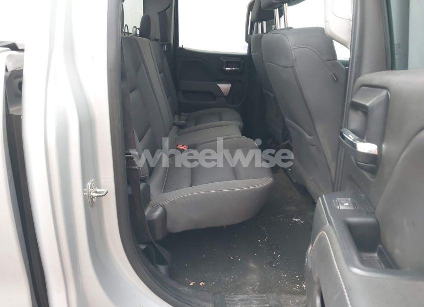 Photo 8 of 2018 Chevrolet Silverado 1500 1LT (VIN 1GCVKREH8JZ267659)