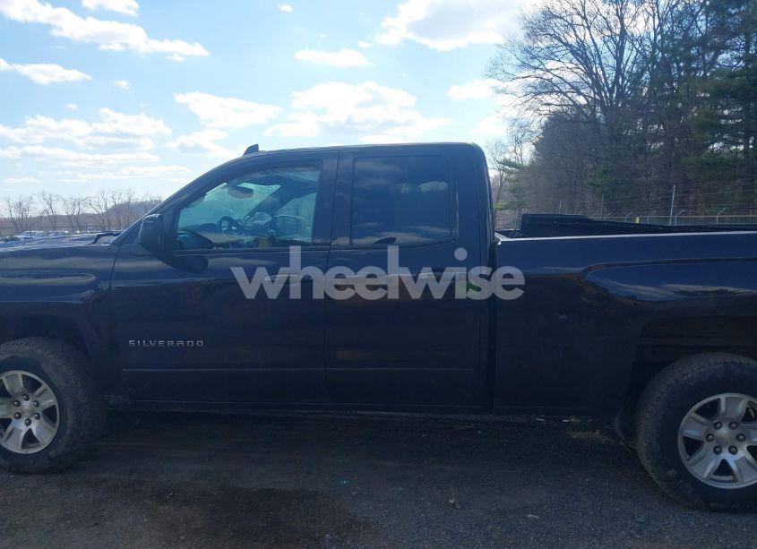 Photo 15 of 2018 Chevrolet Silverado 1500 1LT (VIN 1GCVKREH8JZ297373)