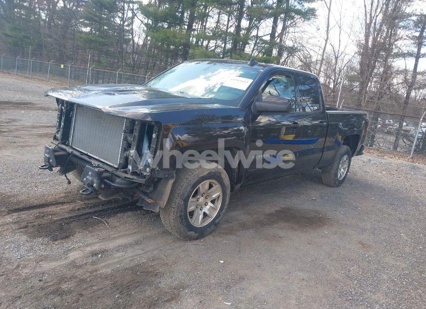 Photo 2 of 2018 Chevrolet Silverado 1500 1LT (VIN 1GCVKREH8JZ297373)