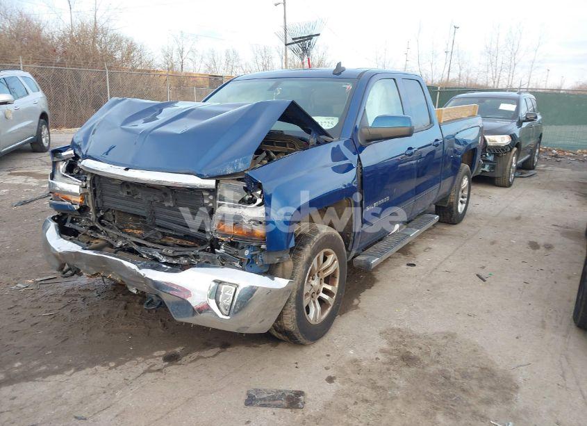 Photo 2 of 2017 Chevrolet Silverado 1500 1LT (VIN 1GCVKREH9HZ137190)