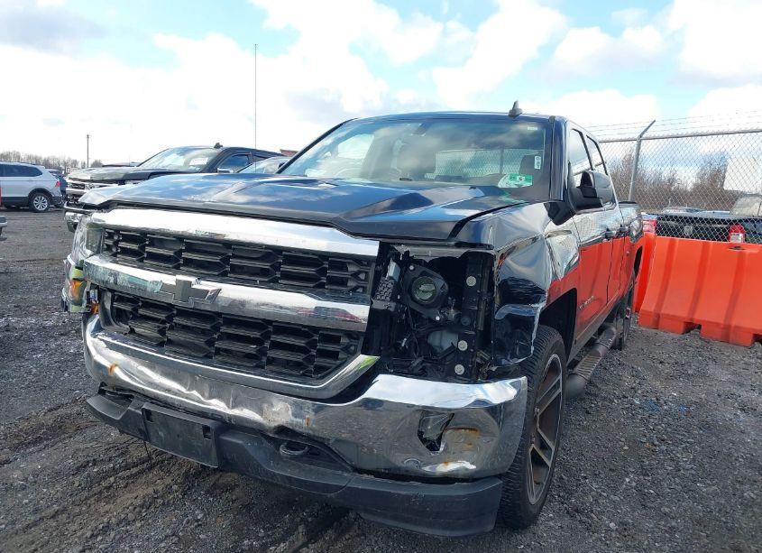 Photo 6 of 2017 Chevrolet Silverado 1500 1LT (VIN 1GCVKREH9HZ190200)