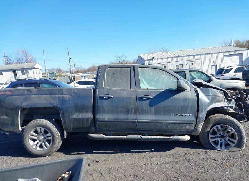 Photo 13 of 2017 Chevrolet Silverado 1500 1LT (VIN 1GCVKREH9HZ404909)