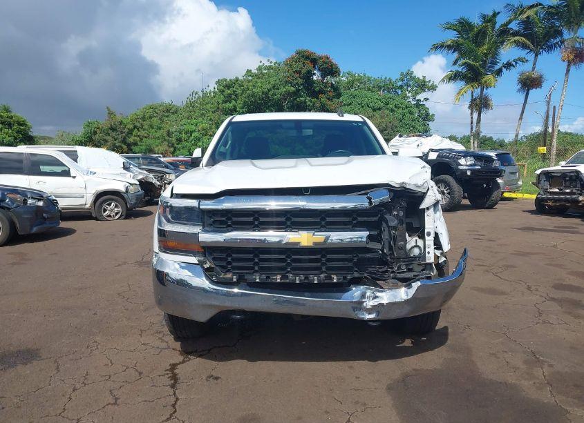 Photo 12 of 2018 Chevrolet Silverado 1500 1LT (VIN 1GCVKREH9JZ173192)