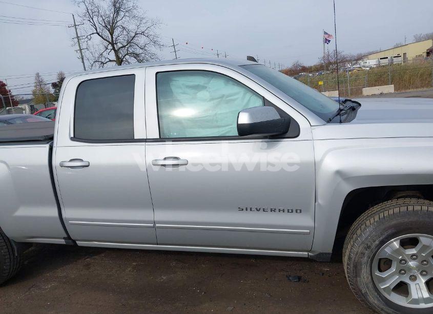 Photo 13 of 2018 Chevrolet Silverado 1500 2LT (VIN 1GCVKREH9JZ362330)