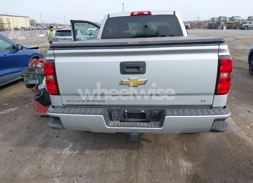 Photo 16 of 2018 Chevrolet Silverado 1500 2LT (VIN 1GCVKREH9JZ362330)