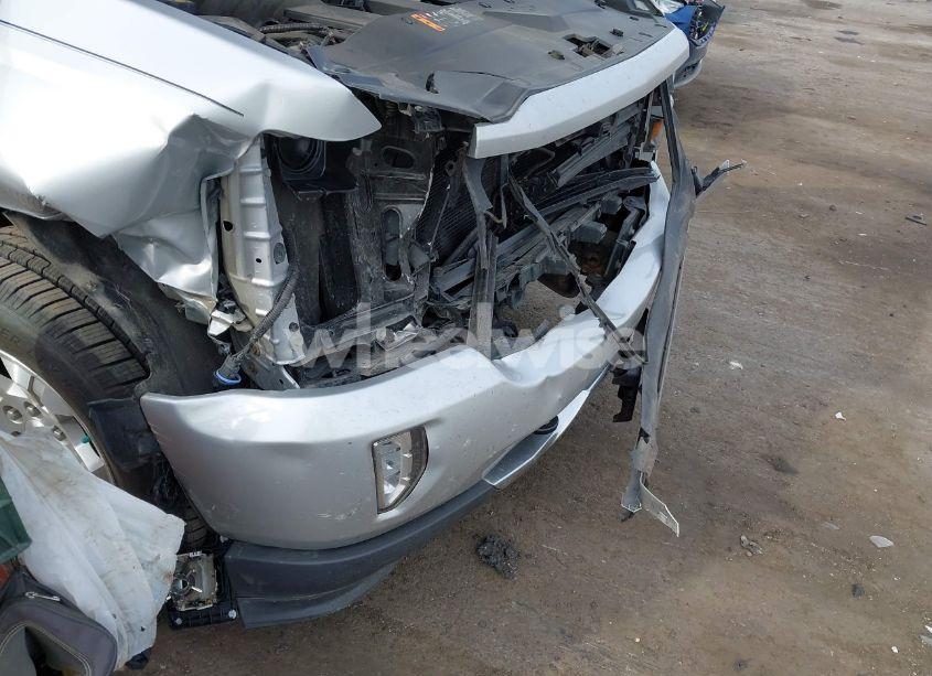 Photo 6 of 2018 Chevrolet Silverado 1500 2LT (VIN 1GCVKREH9JZ362330)