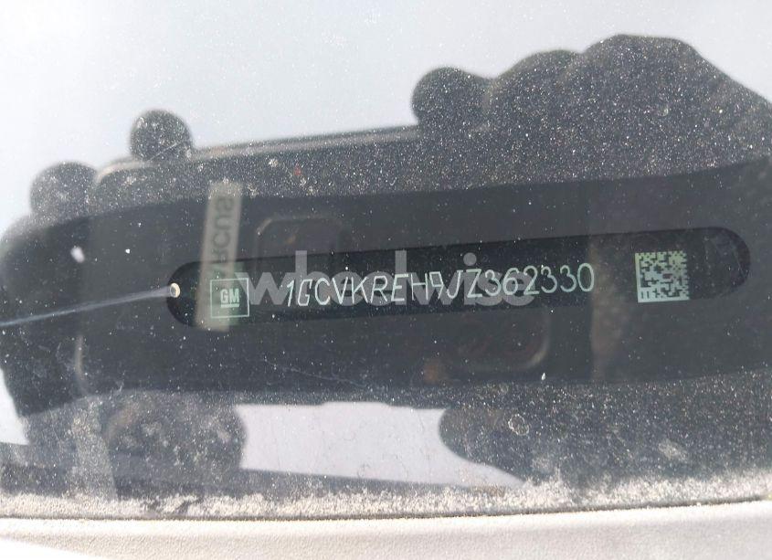 Photo 9 of 2018 Chevrolet Silverado 1500 2LT (VIN 1GCVKREH9JZ362330)