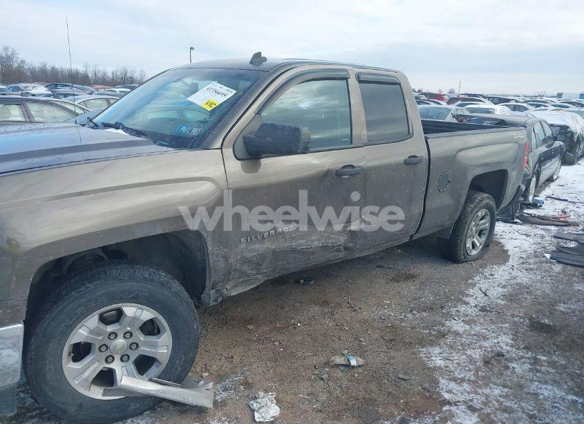 Photo 6 of 2014 Chevrolet Silverado 1500 2LT (VIN 1GCVKREHXEZ305642)