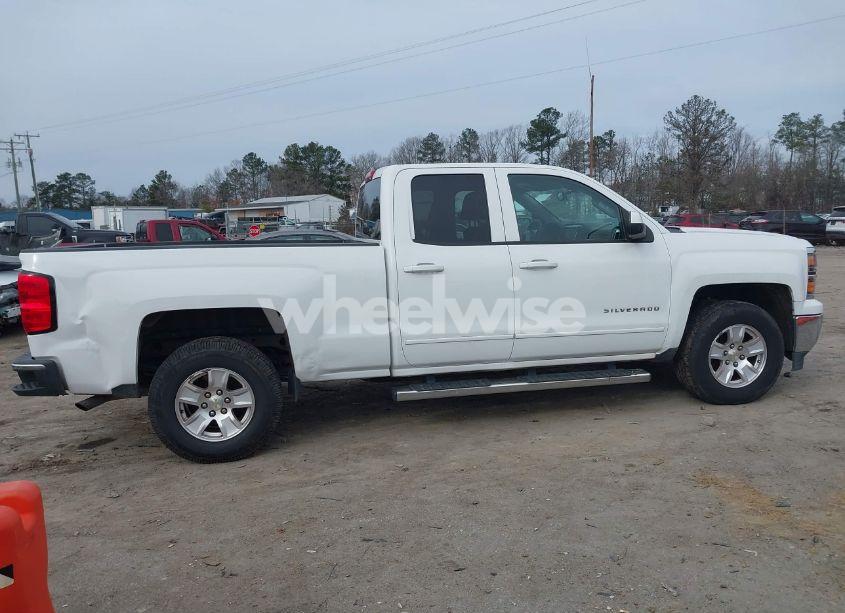 Photo 13 of 2015 Chevrolet Silverado 1500 1LT (VIN 1GCVKREHXFZ226473)