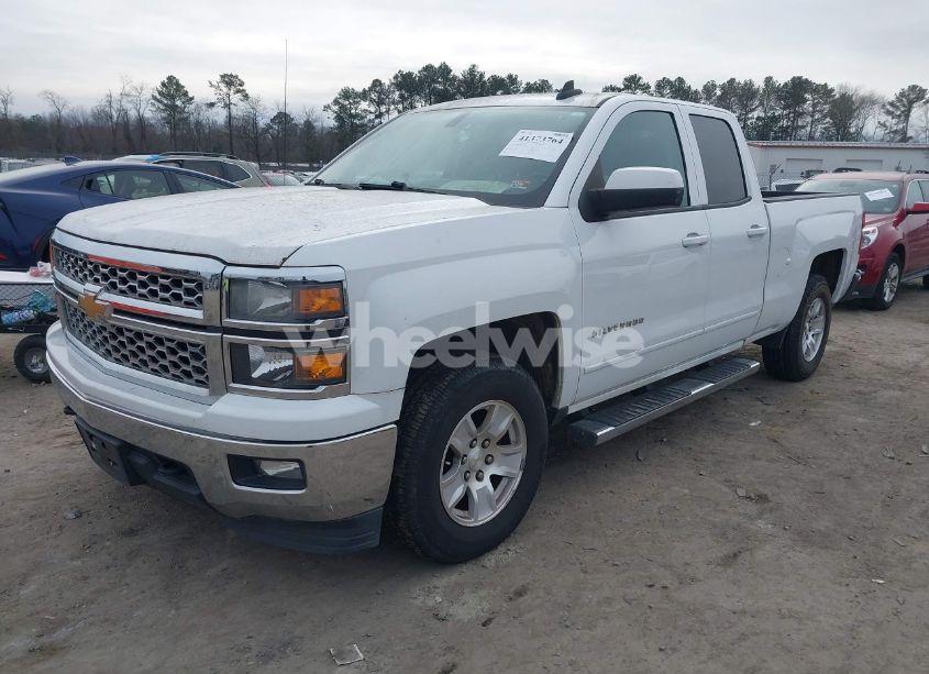 Photo 2 of 2015 Chevrolet Silverado 1500 1LT (VIN 1GCVKREHXFZ226473)
