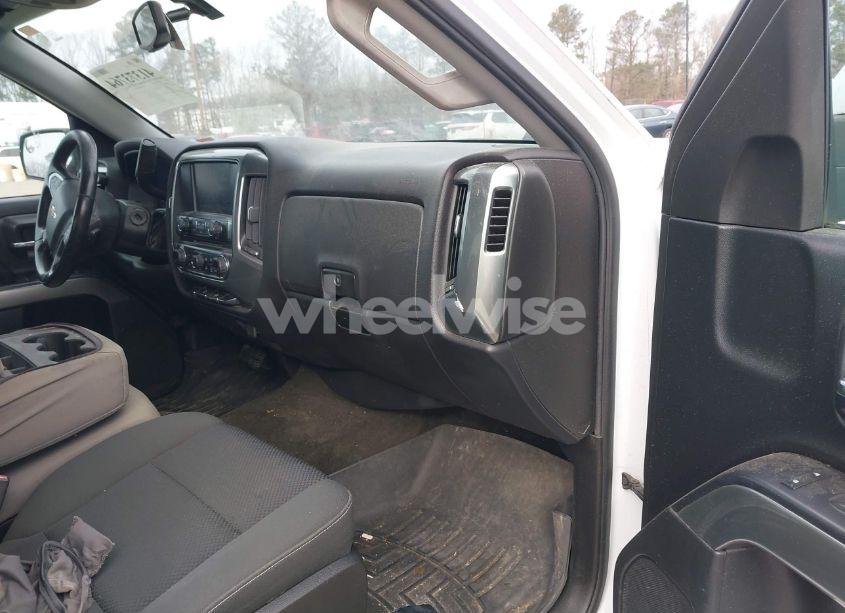 Photo 5 of 2015 Chevrolet Silverado 1500 1LT (VIN 1GCVKREHXFZ226473)